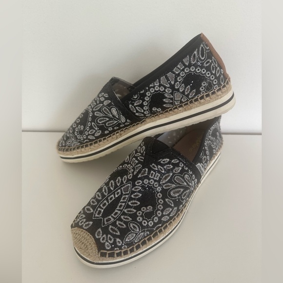 Joy & Mario navy & white embroidered espadrilles flats 8.5W wide - Picture 3 of 11